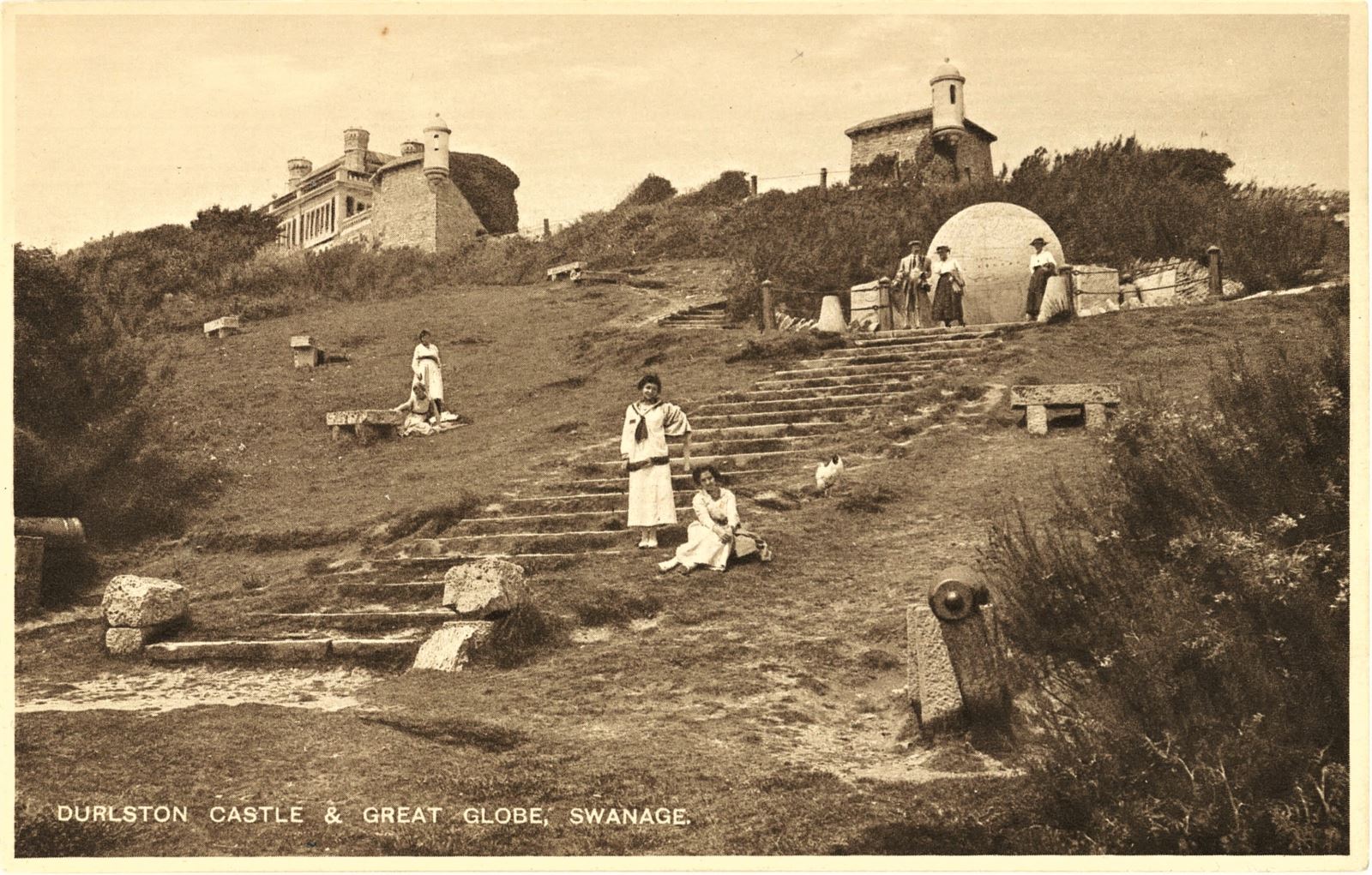 The Globe and Edwardian visitors