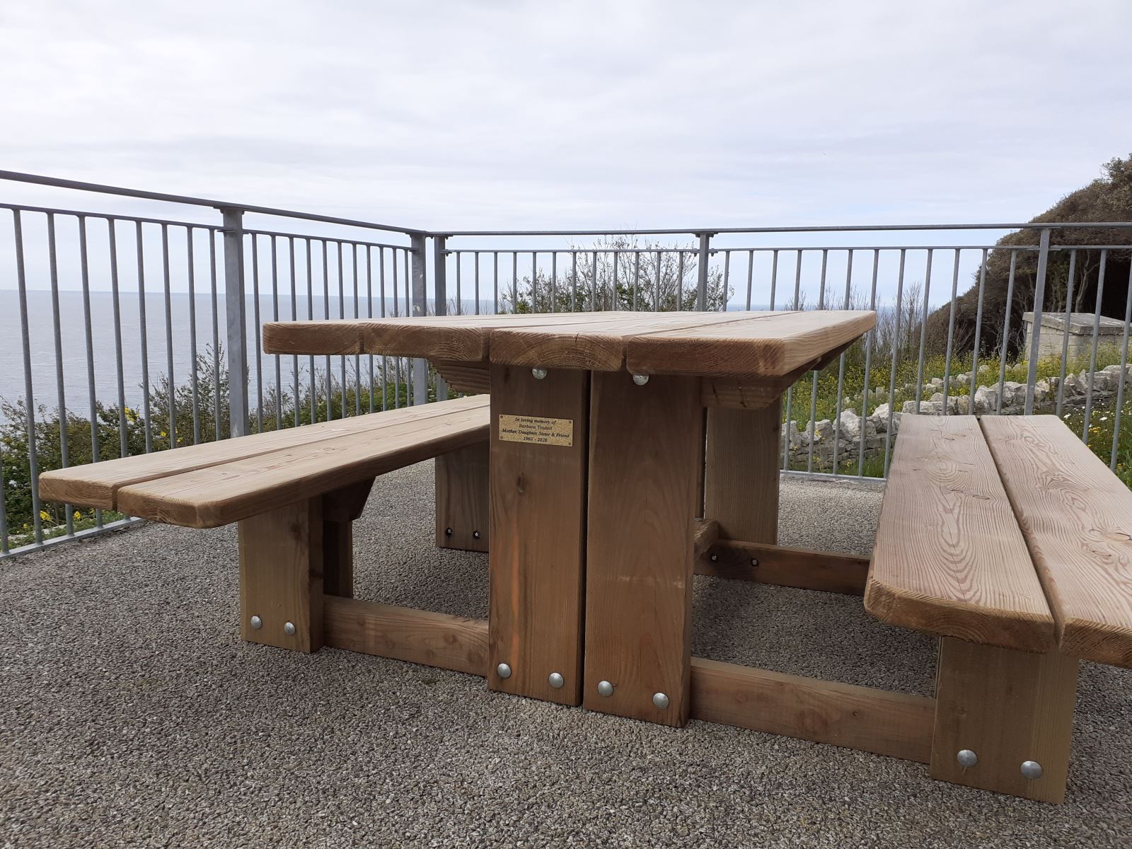 Picnic table near Castle